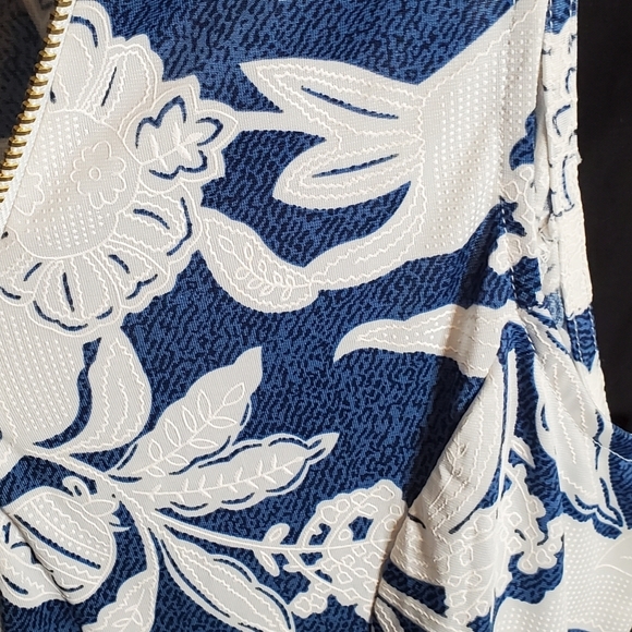 Shoreline Dress - Picture 4 of 4